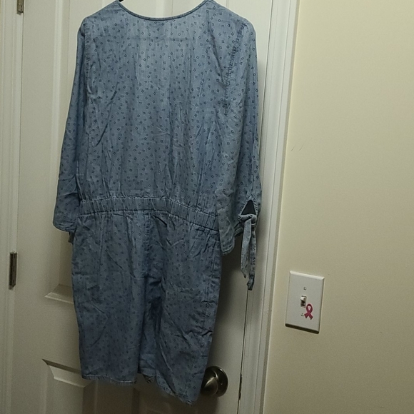 NWOT Susina Chambray 3/4 Sleeve Romper - Picture 2 of 4